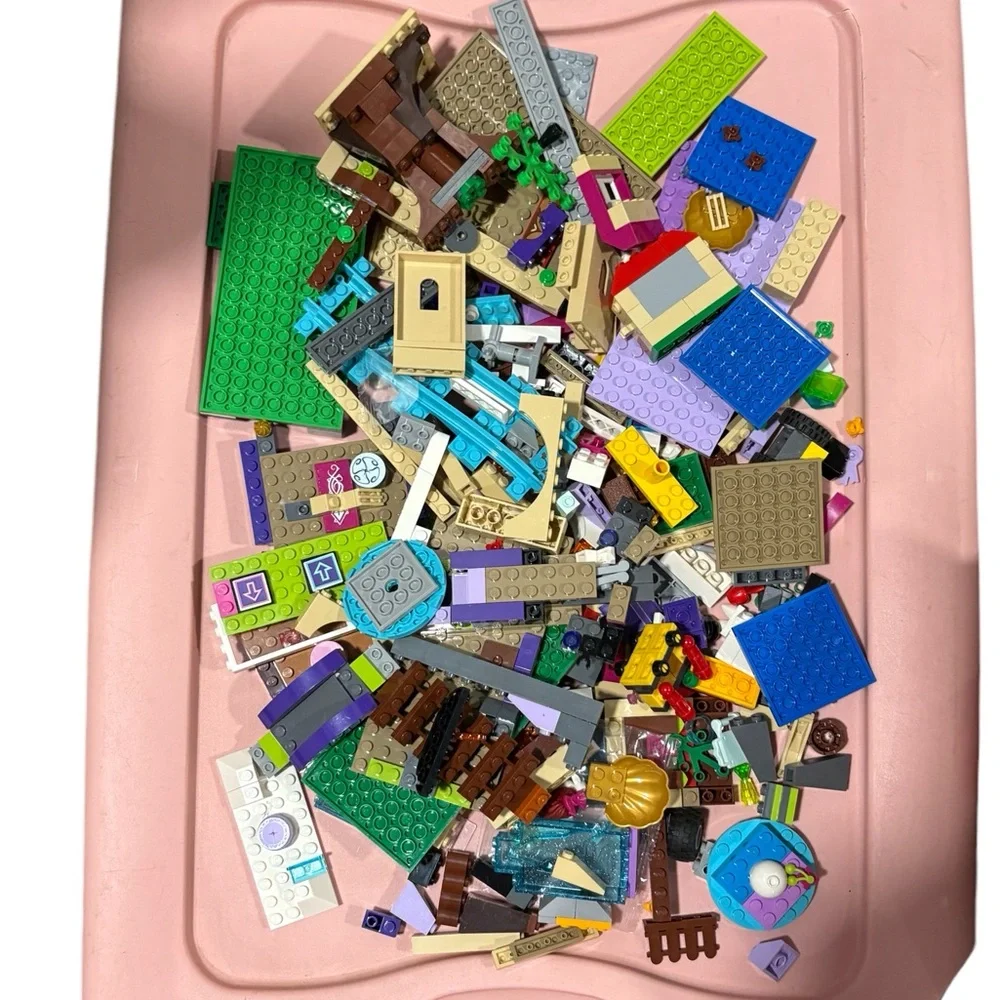 Big Lot of Lego Bricks Including Mini Figures.